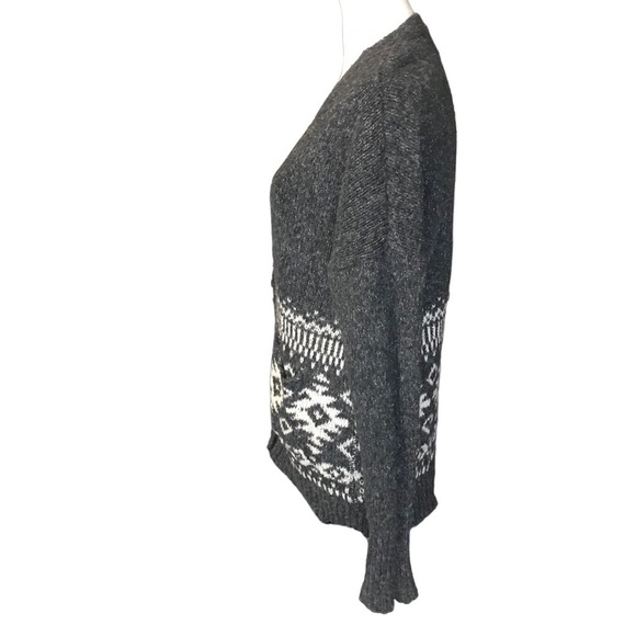 Hollister Fair Isle 3 Button Long Cardigan in Gray Size XS/S - Picture 2 of 8